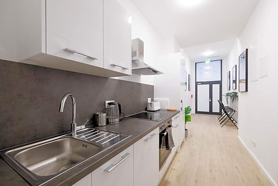 Central City Style Rooms by Home2