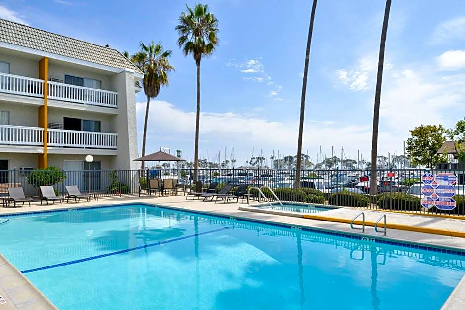 Dana Point Marina Inn