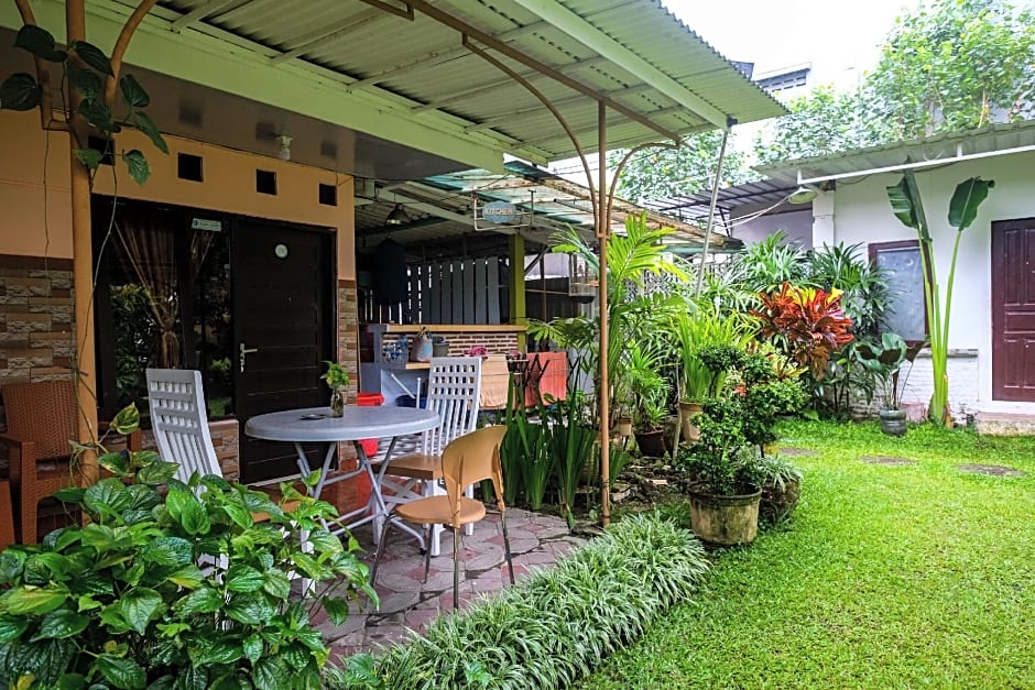 RedDoorz Syariah @ Colomadu 2