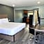 Surf City Inn & Suites
