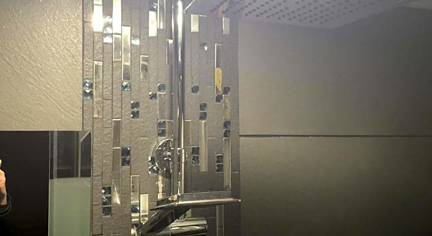 Seasons Hotel – Causeway Bay