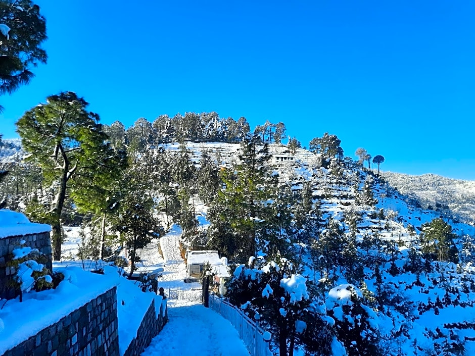 Justa Mukteshwar Retreat and Spa