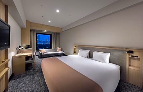 Deluxe King Bed
