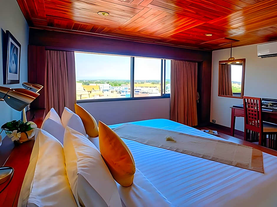 Pakse Hotel & Restaurant