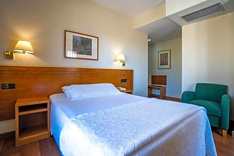 Double or Twin Room with Cathedral View