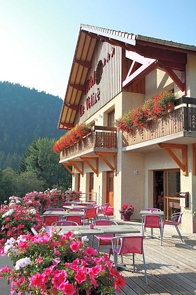 Logis Hôtel Le Vétiné