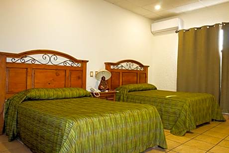 Deluxe Queen Room with Two Queen Beds