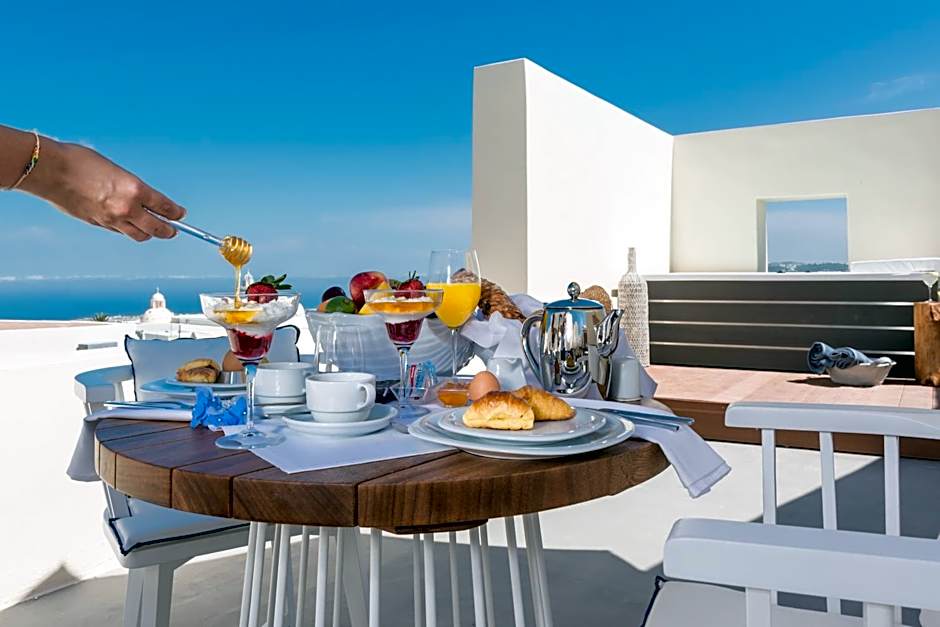 Mythical Blue Luxury Suites