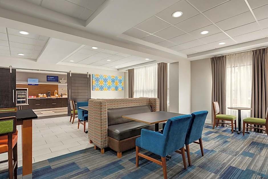 Holiday Inn Express Hotel & Suites Atlanta-Cumming By IHG
