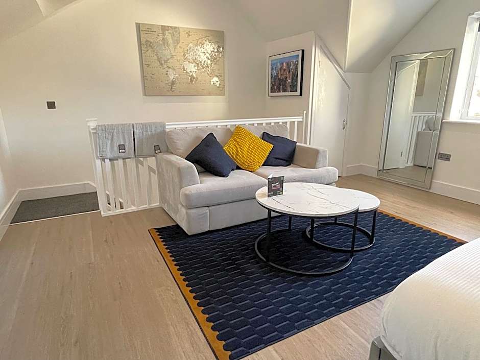 Welcome rooms 55b- Self Check-In whole apartment FULLY REFURBISHED