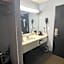 New Victorian Inn & Suites Lincoln