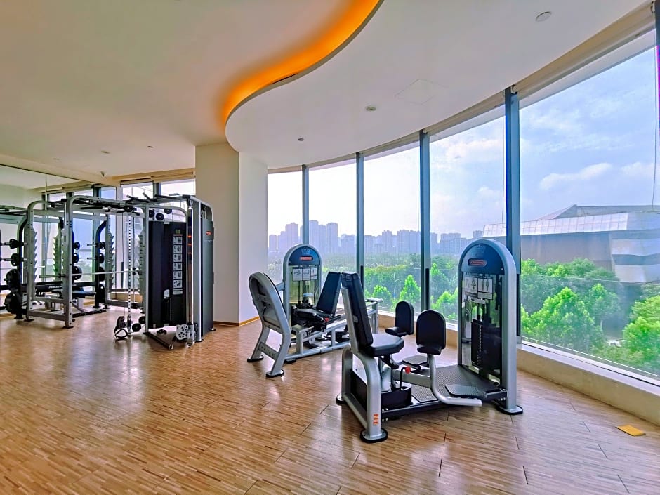 Holiday Inn Zhengzhou Riverside By IHG