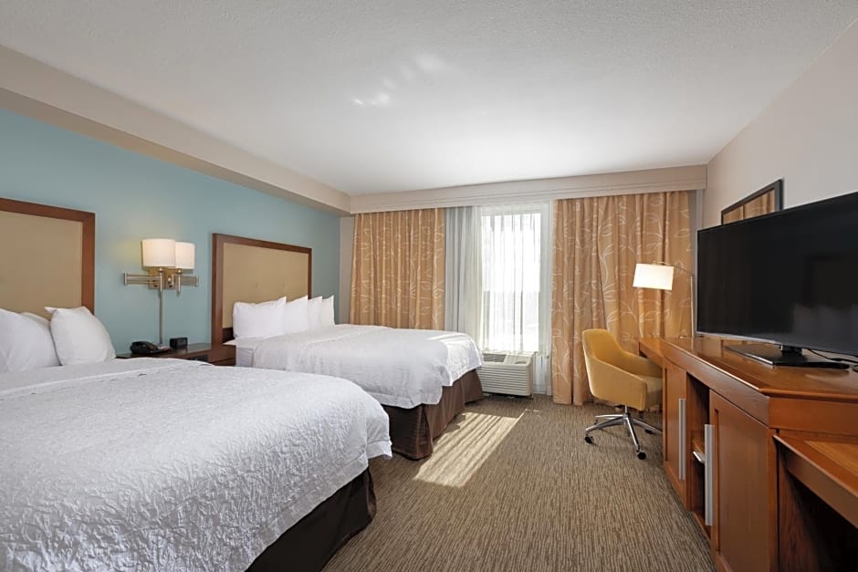 Hampton Inn & Suites-Austin Airport