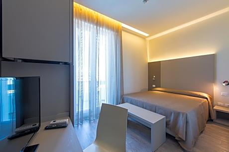 Double Room with Balcony and Sea View