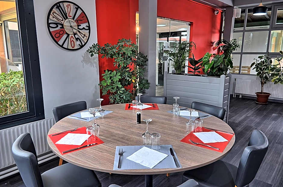 Hotel Restaurant Les Jardins D'Epone