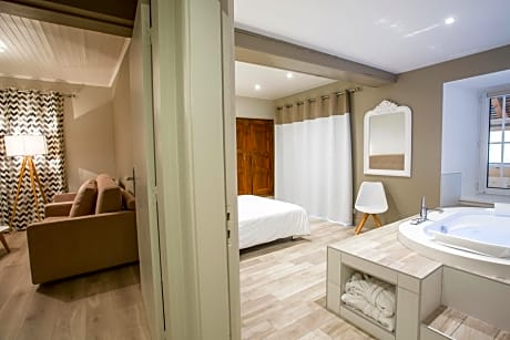 Family Suite with Jacuzzi