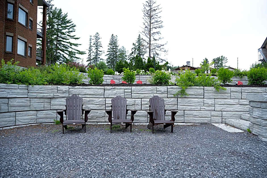 Ramada by Wyndham Ottawa On The Rideau