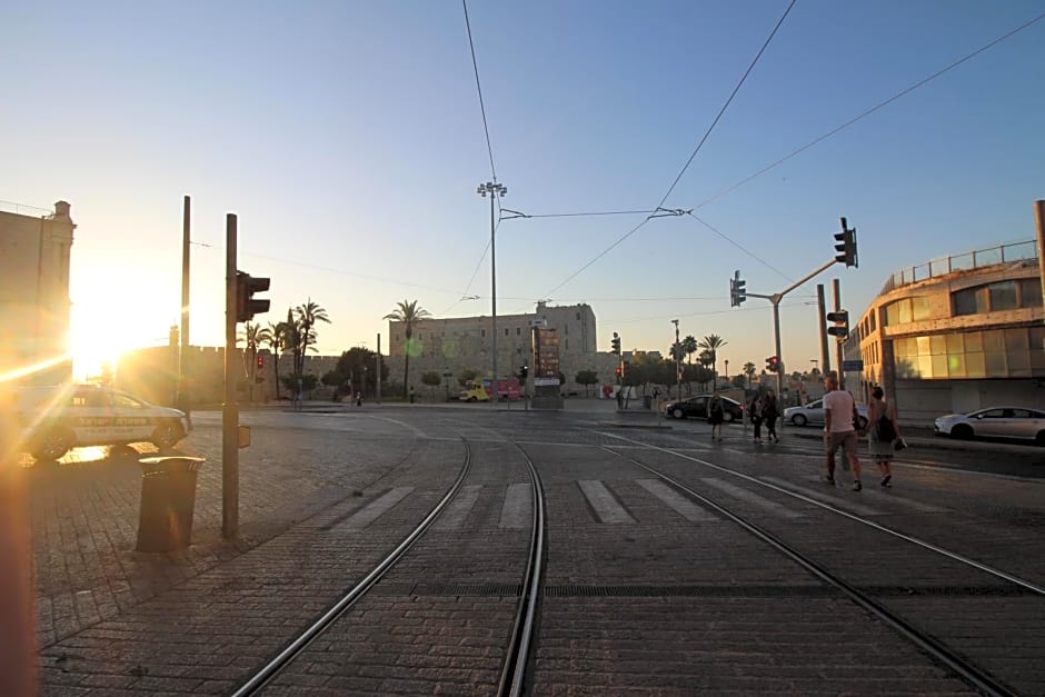 Private Hostel - Best location