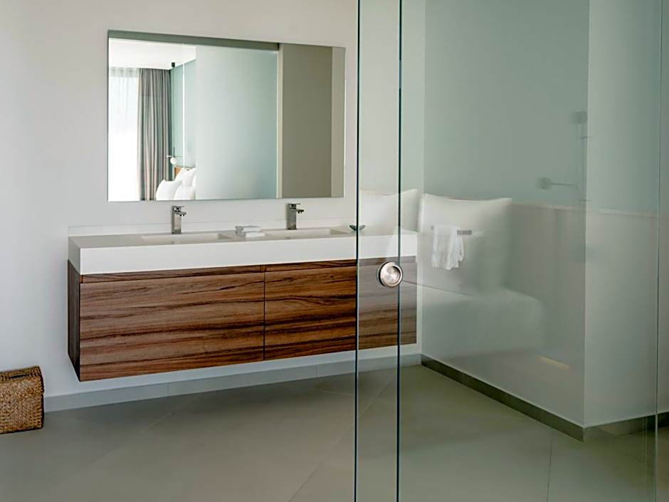 THE FLAG HOTEL Marbella, Estepona Adult Recommended