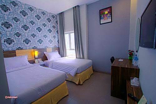 Splash Hotel