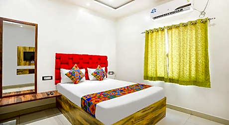 Krishna Inn By WB Economy