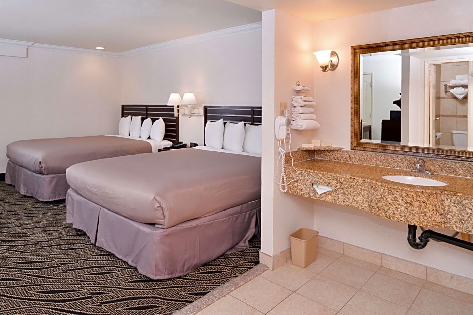 Photo 1 of 5 of 2 King Beds Suite