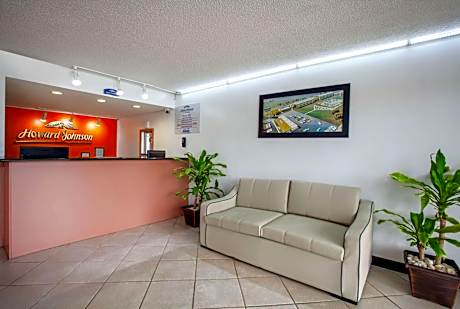 Howard Johnson by Wyndham Vero Beach/I-95