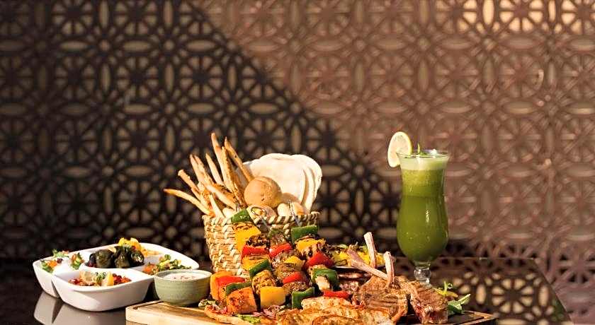 Al Falaj Hotel