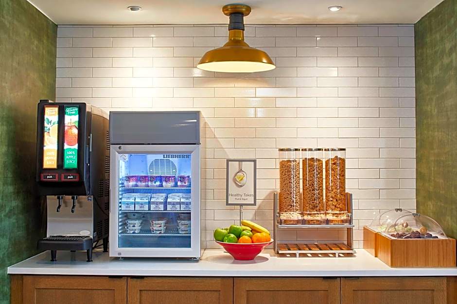 Fairfield Inn & Suites by Marriott Albany Airport