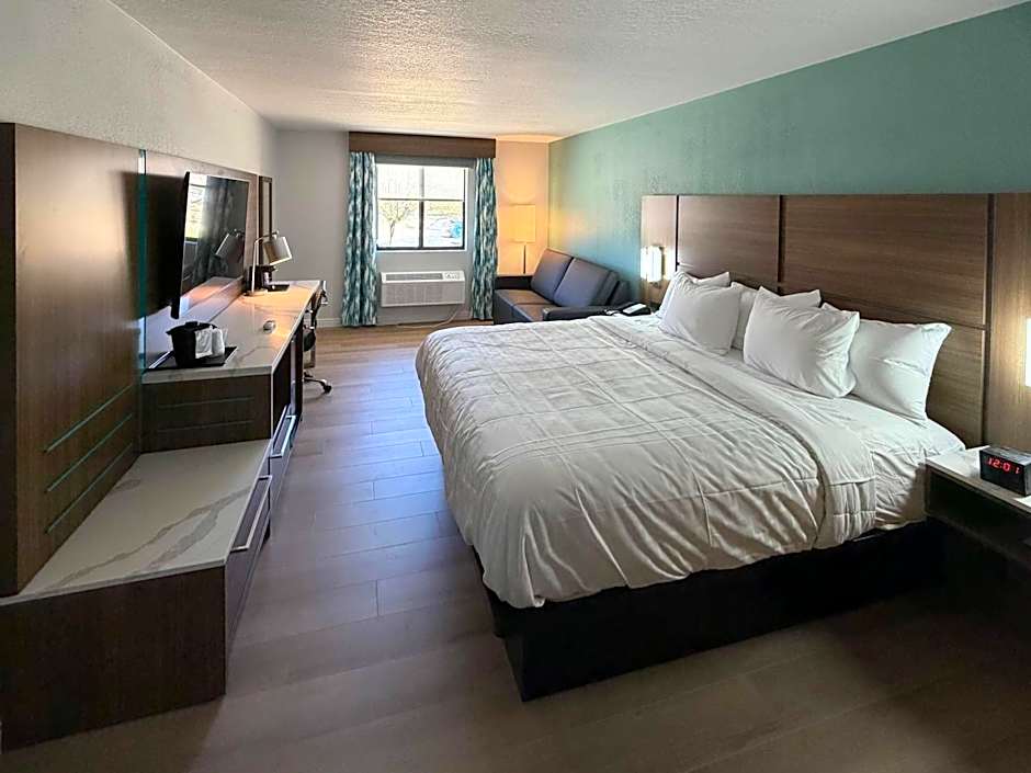 Clarion Pointe Springfield Southeast