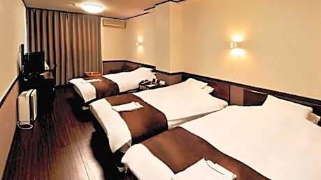 Triple Room Smoking