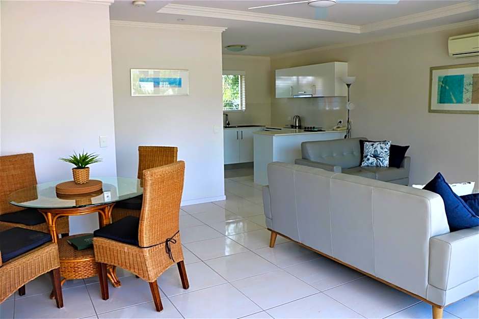 Noosa River Palms