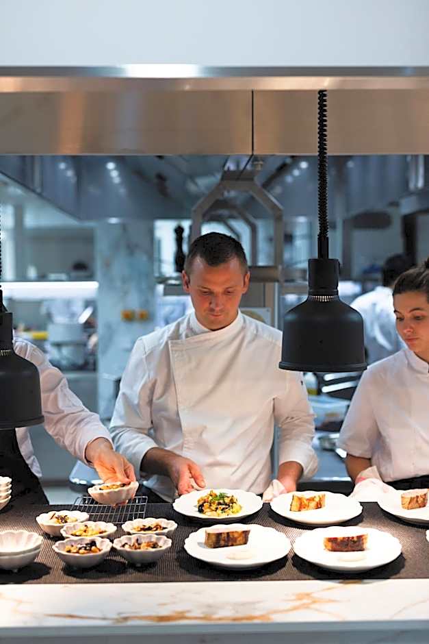 Hôtel et Restaurant La Bastide Bourrelly - Mathias Dandine