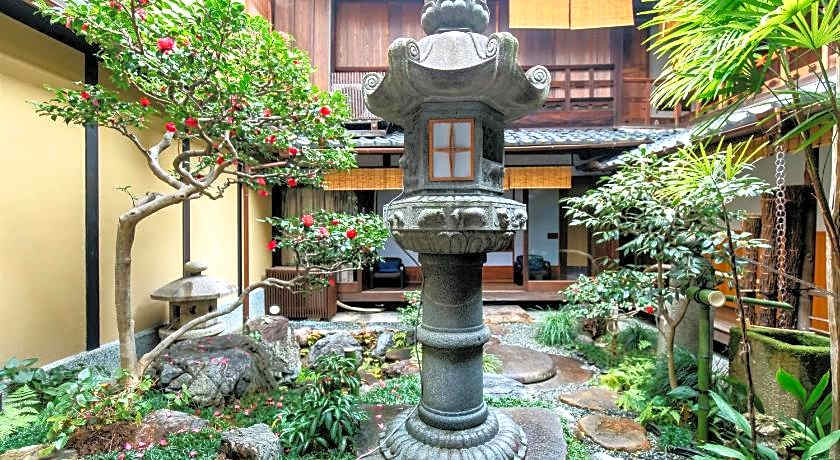 National important Cultural Ryokan TOSHIHARU