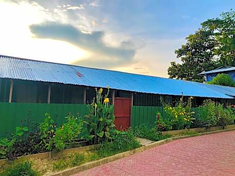 Amazonas Maloca Baru, Hostal Tikuna Macedonia