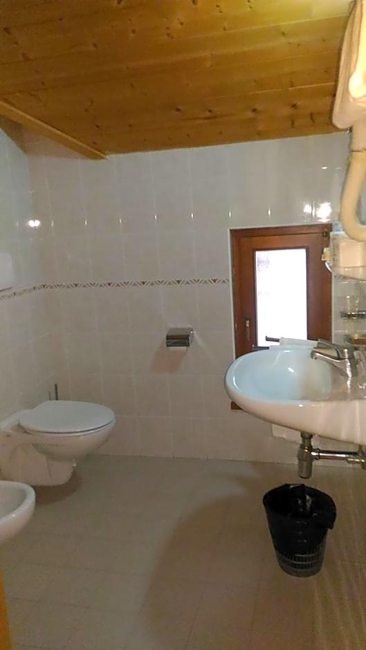 Hotel Casa Alpina - Alpin Haus