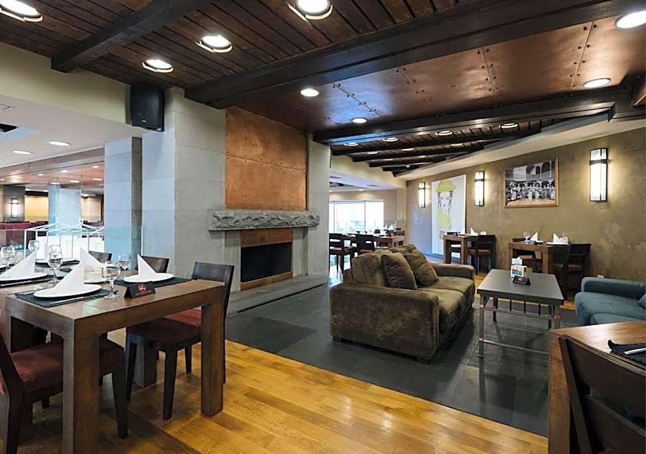 Tufenkian Historic Yerevan Hotel