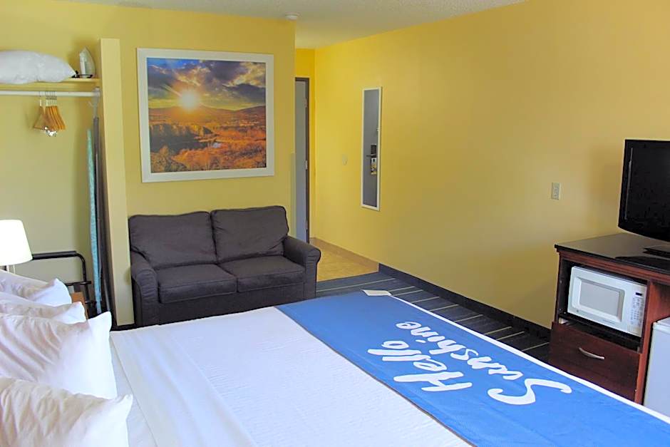 Days Inn & Suites by Wyndham Gunnison