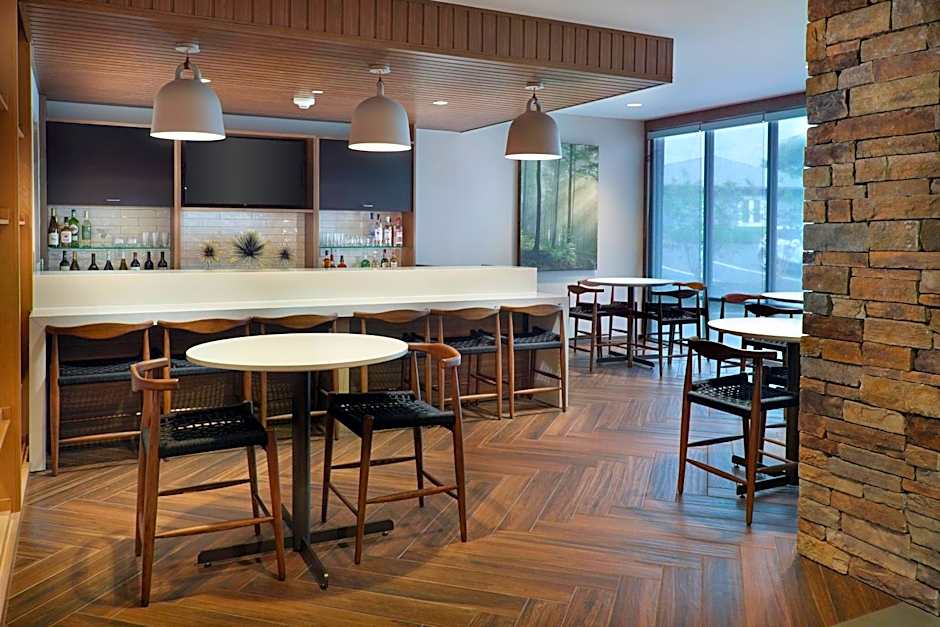Fairfield Inn & Suites by Marriott Athens-University Area