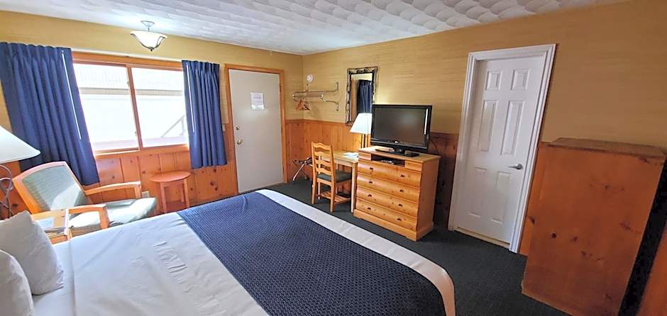 The Lake Motel