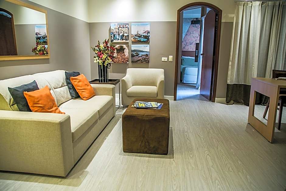 Cosmopolitan Praia Flat