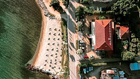 Calma Beach Hotel