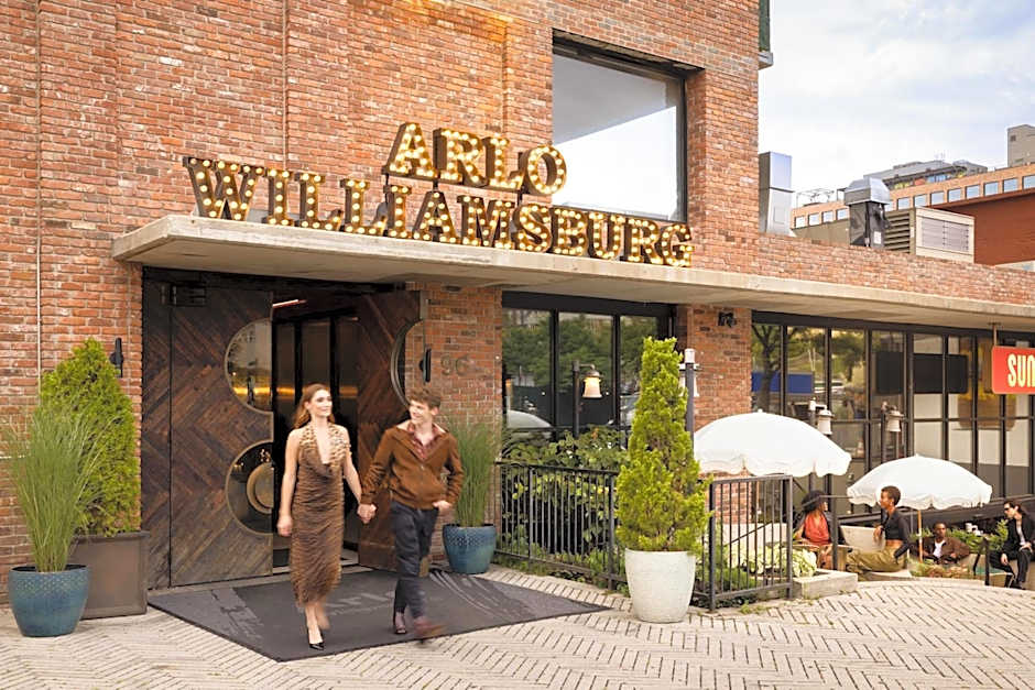 Arlo Williamsburg