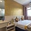 Top Garden Hotel