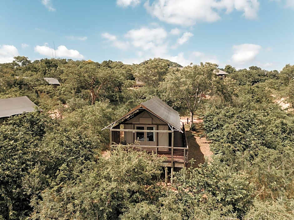 Ndhula Luxury Tented Lodge