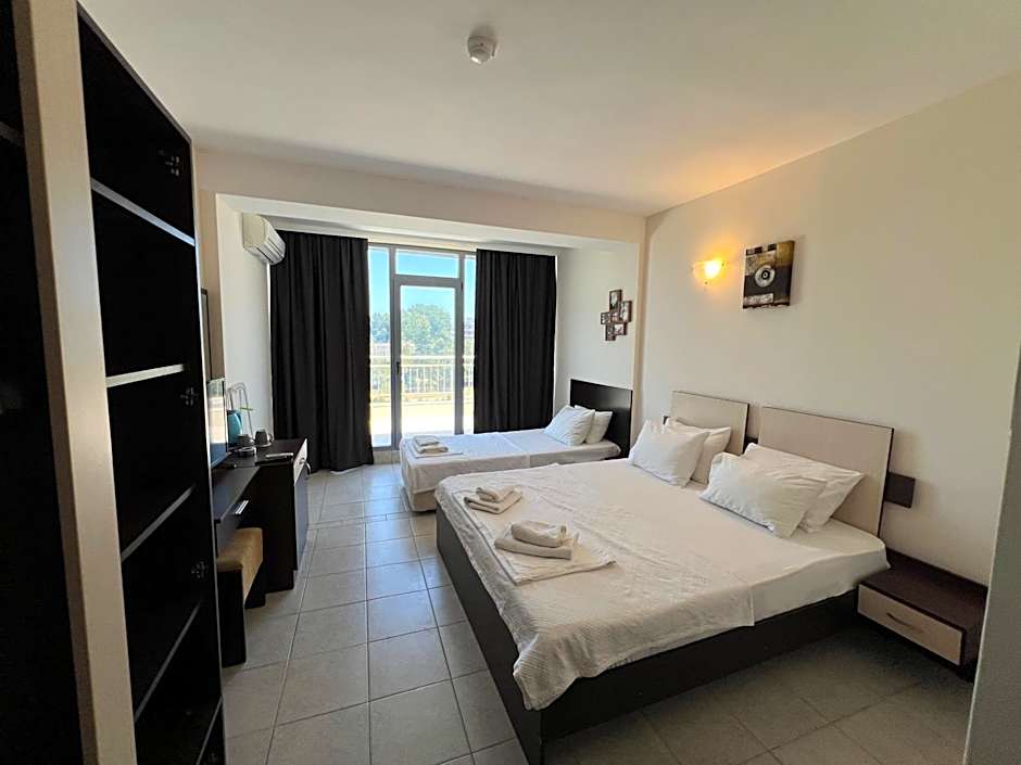 Persani Hotel