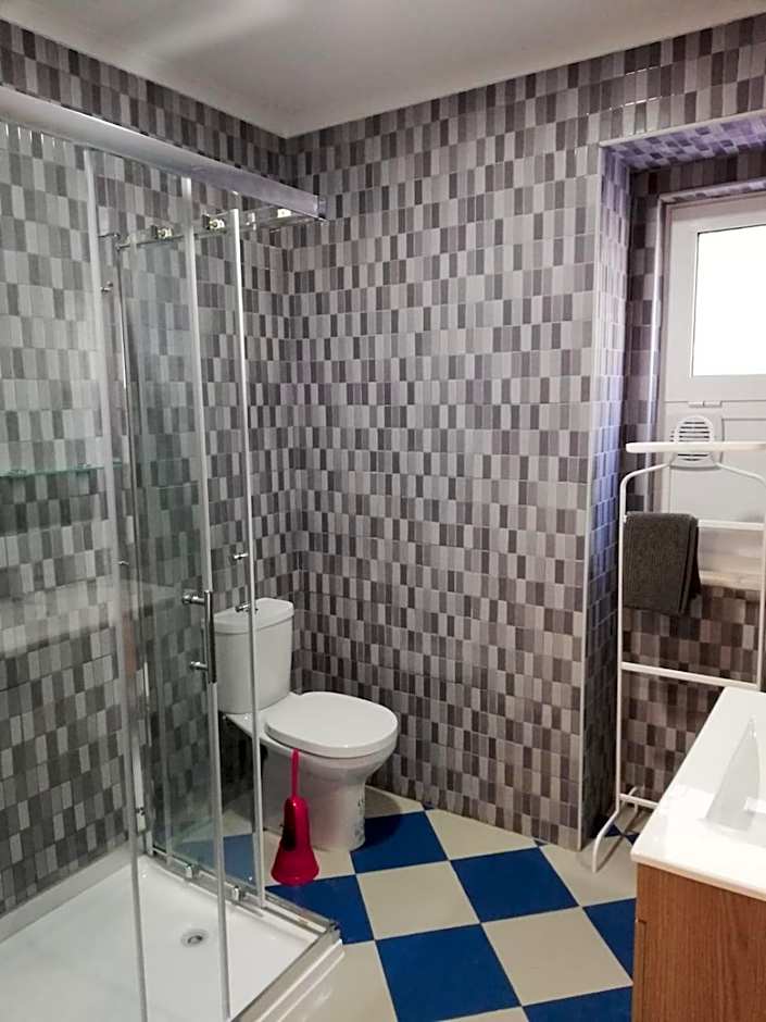 BED&SHOWER Moscavide -Self Check-In