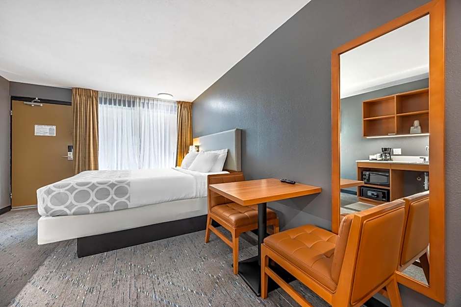 Suburban Studios Branson On The Strip