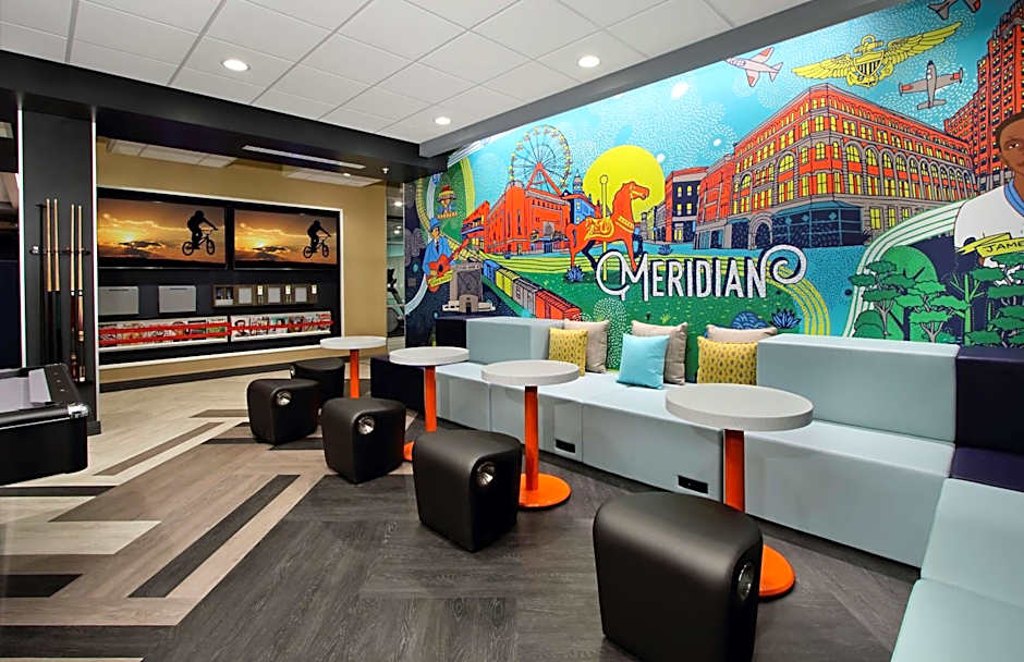 Tru by Hilton Meridian