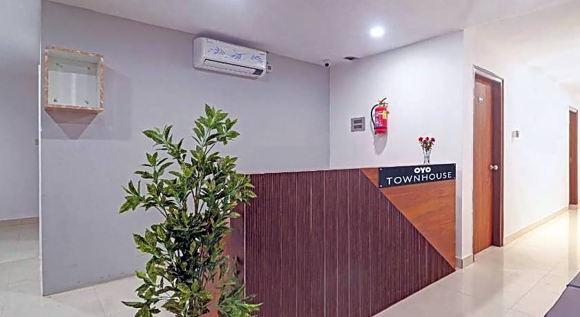 Super OYO Townhouse 1185 Rcc Pride – Hyderabad, 